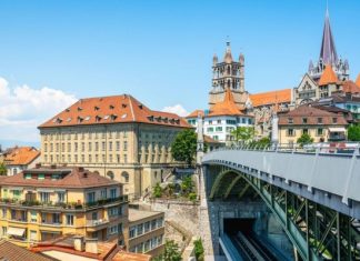 Đắm chìm trong vẻ đẹp quyến rũ của thành phố Lausanne khi du lịch Thuỵ Sĩ Đắm chìm trong vẻ đẹp quyến rũ của thành phố Lausanne khi du lịch Thuỵ Sĩ